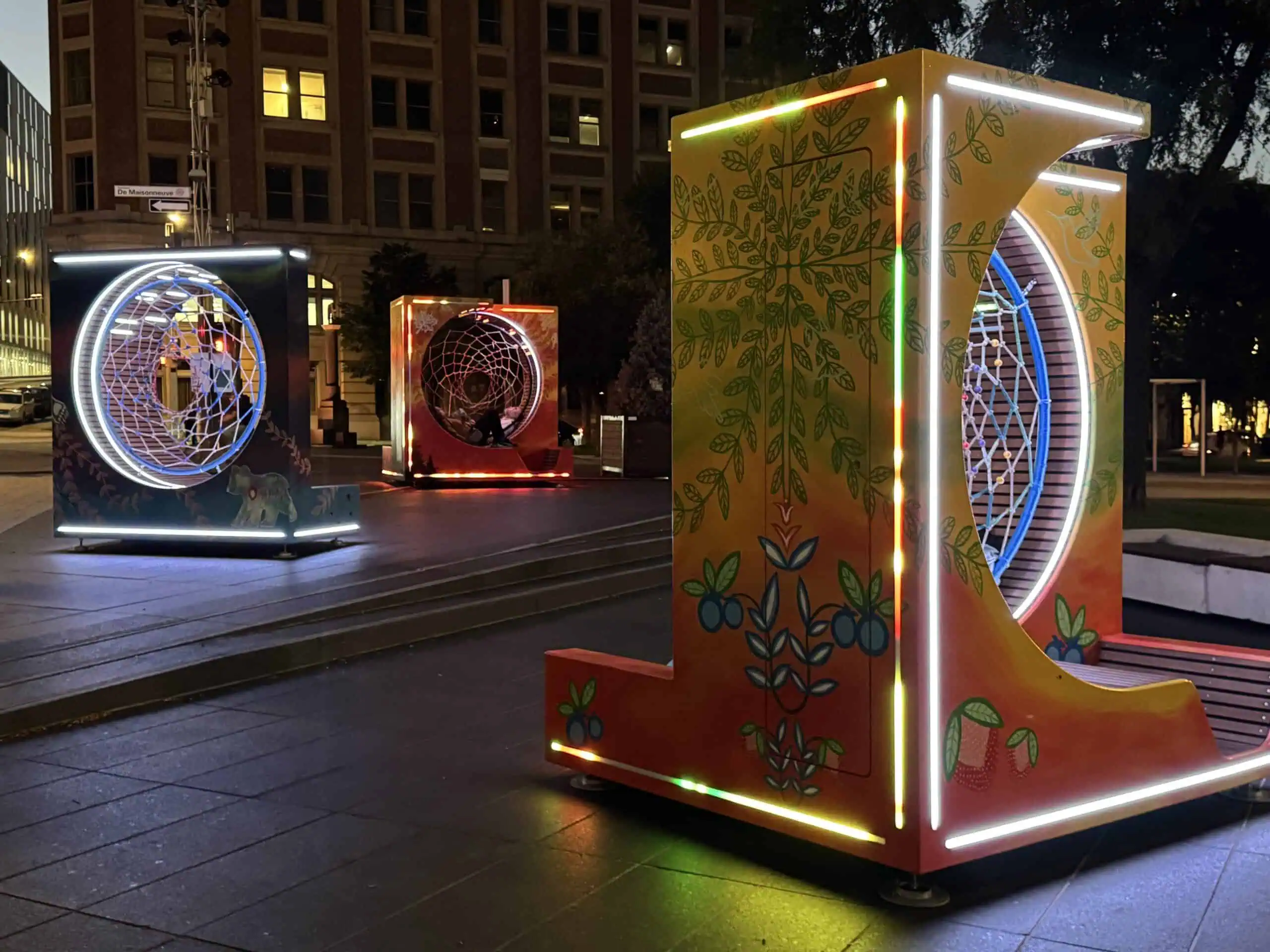 Montreal, Canada Creos